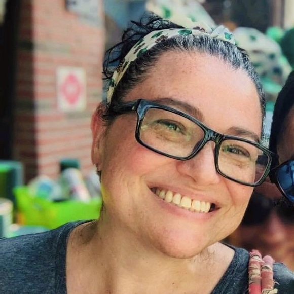 Meet your Posher, Melanie - Picture 1 of 1